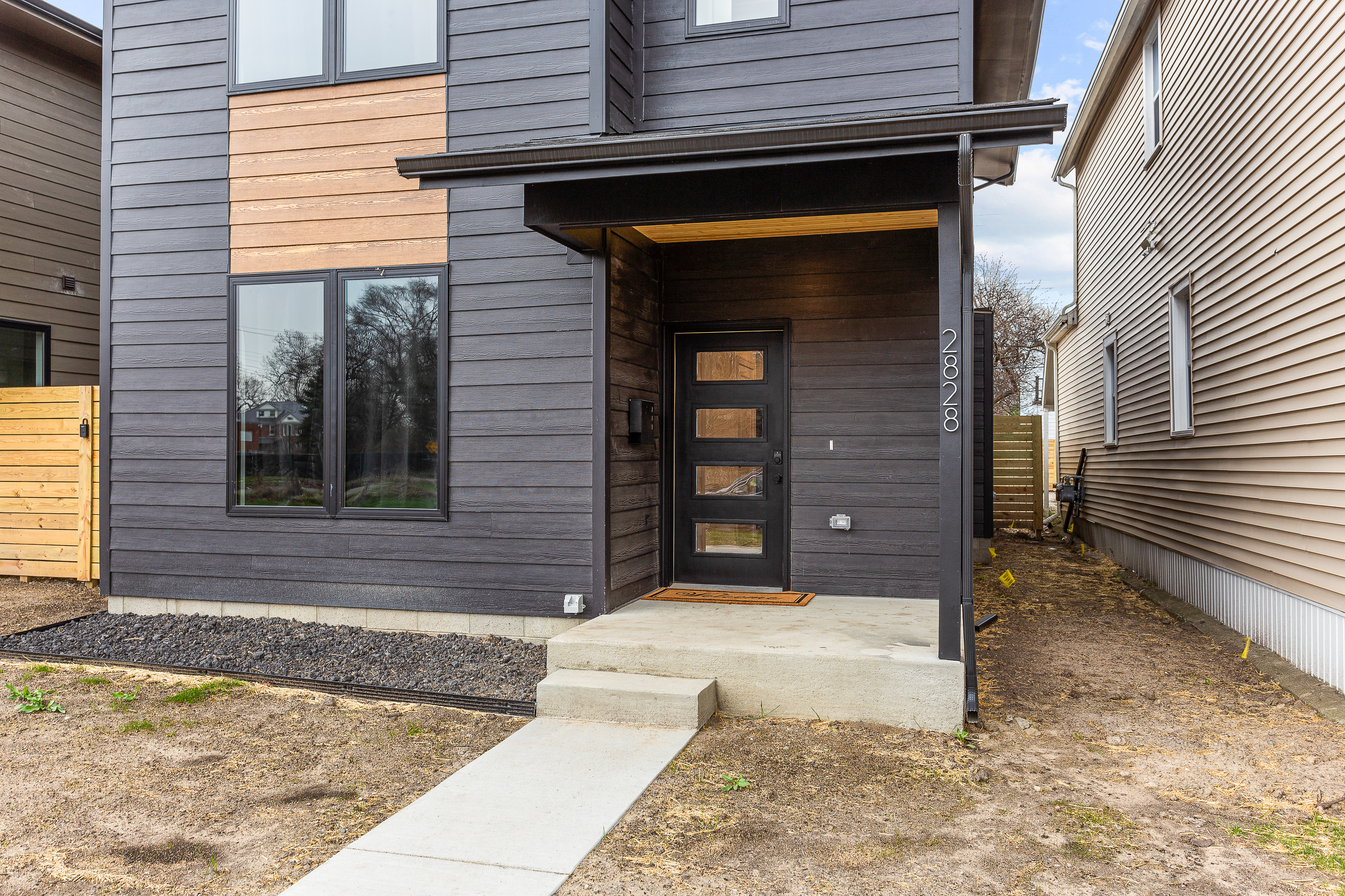 Summit Stays Detroit property exterior